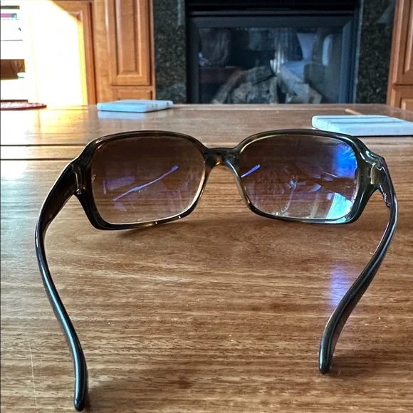 Ray-Ban Glossy Brown Sunglasses - Picture 3 of 6